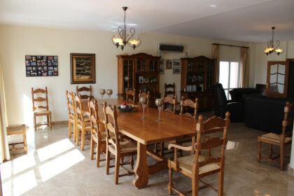 2084d86c8bbb16765389b6c21822effc - 9