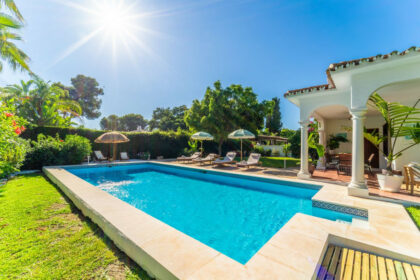 216fa95612e33bceb2d9e34650c85211 - 18