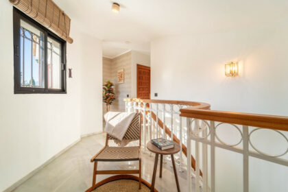 216fa95612e33bceb2d9e34650c85211 - 21