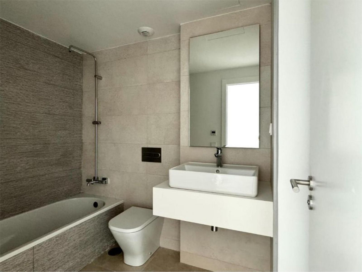 21d625ce06eb8f53d41a59affd7710cd - 15