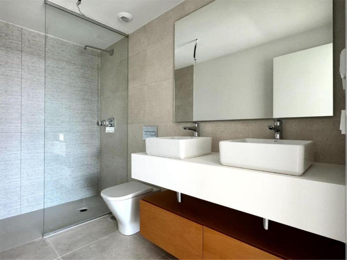 21d625ce06eb8f53d41a59affd7710cd - 17