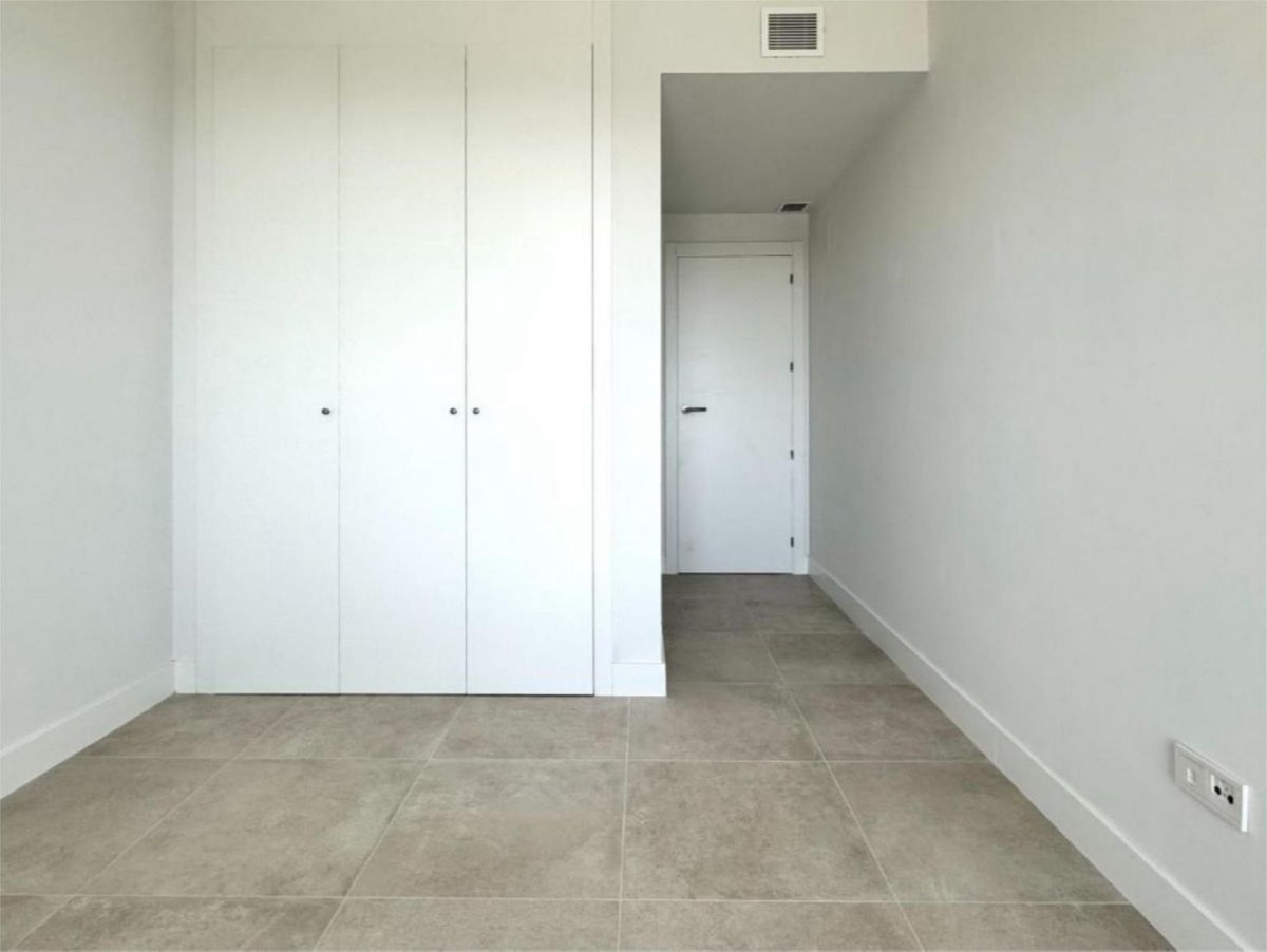 21d625ce06eb8f53d41a59affd7710cd - 23