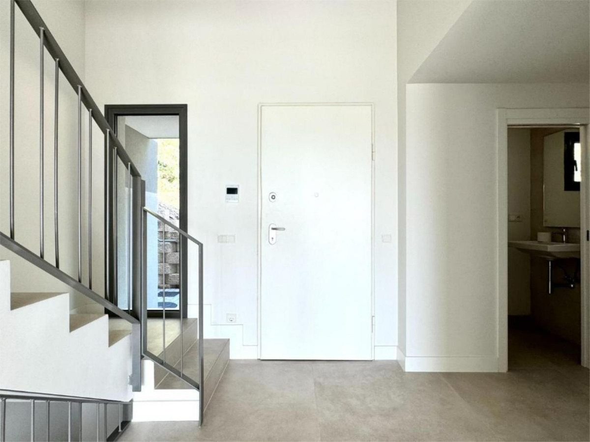 21d625ce06eb8f53d41a59affd7710cd - 34