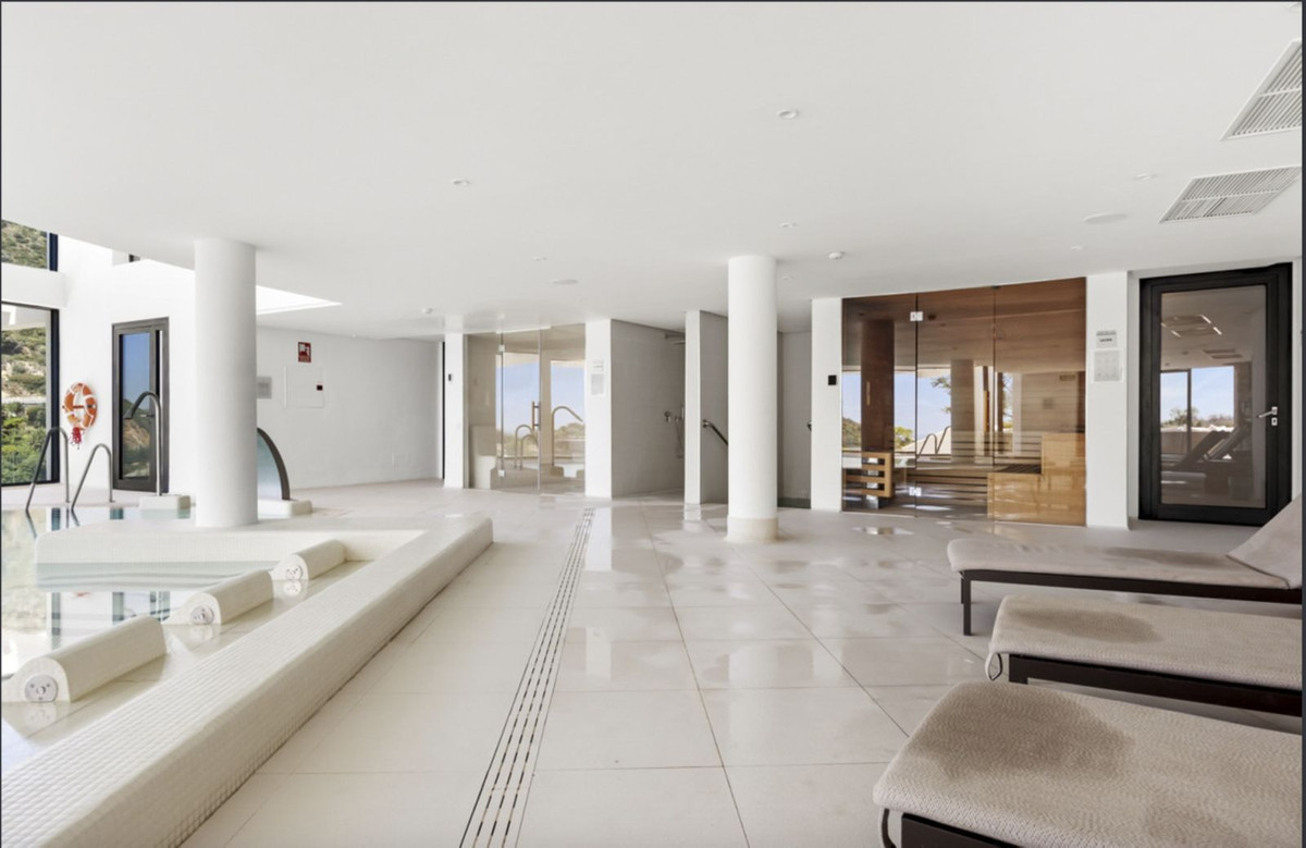 22142028c11843071083bd63b5cffba0 - 54