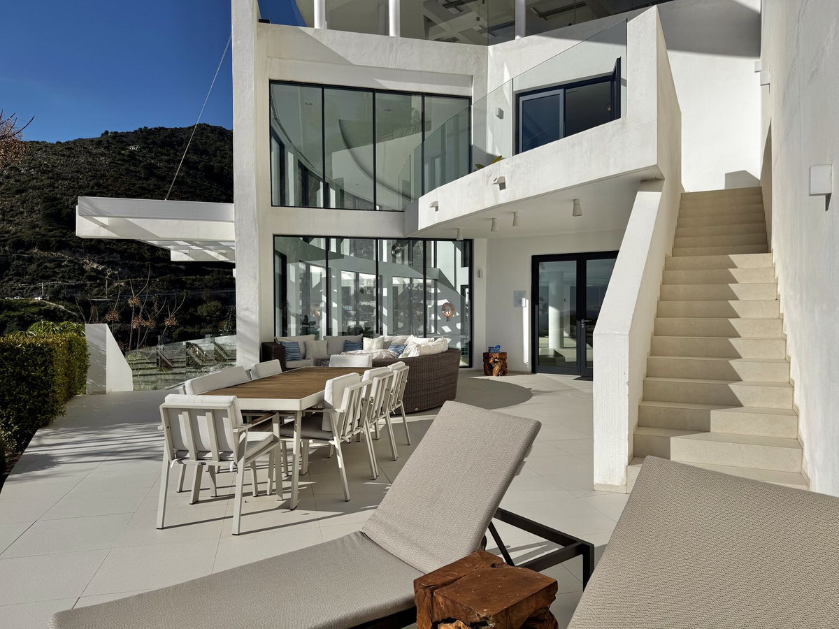 22142028c11843071083bd63b5cffba0 - 59