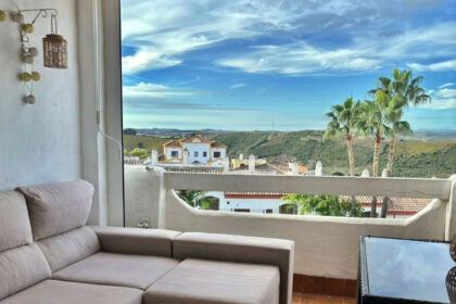 2274a63e48f8a44b7a9cf588461d575a - 1