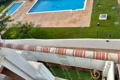 2274a63e48f8a44b7a9cf588461d575a - 16