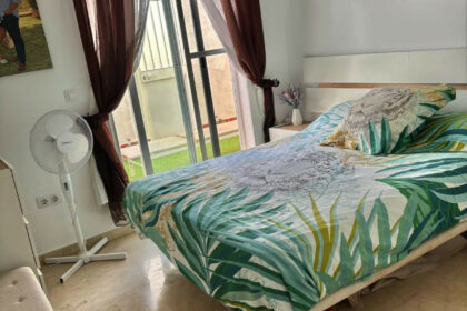 2274a63e48f8a44b7a9cf588461d575a - 21