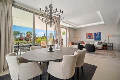 22b1445e4144f868e21b28740463bad2 - 13