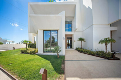 22b1445e4144f868e21b28740463bad2 - 47