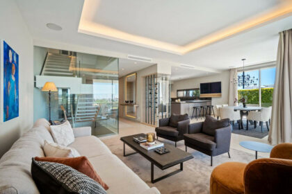 22b1445e4144f868e21b28740463bad2 - 7