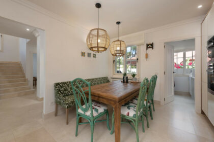 22c5597e15cab74608063ef6a356fa48 - 17