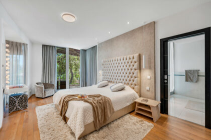 22ef613f86d7339c5fee3d875880120a - 17