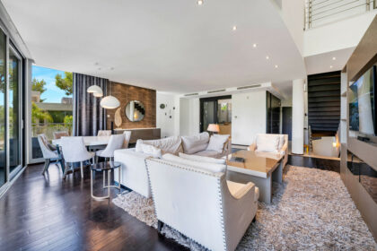 22ef613f86d7339c5fee3d875880120a - 2