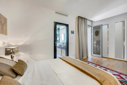 22ef613f86d7339c5fee3d875880120a - 6