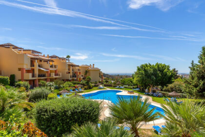 23f599f899a75760e08882d7a1a0b86e - 1