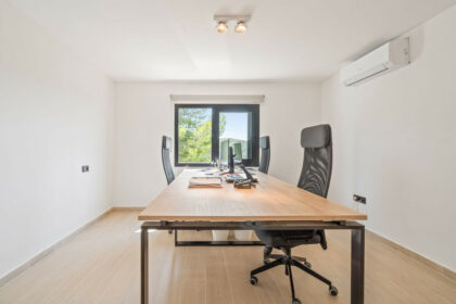 24a32bb69e45030a5401197ac7f49359 - 50