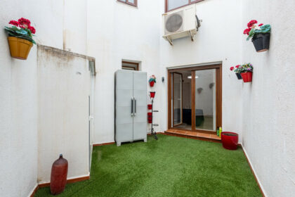 24d16de03fa714a629af02a5cfb4f8da - 21