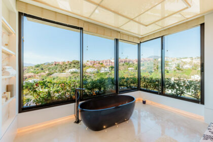 24f8e4a6f41a81d9ddf04e31dbd97bfc - 17