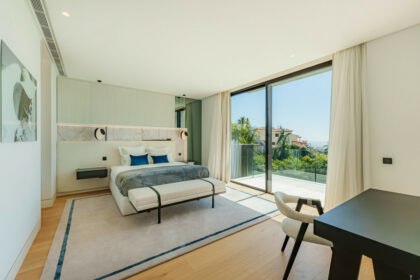 24f8e4a6f41a81d9ddf04e31dbd97bfc - 19