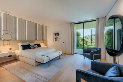 24f8e4a6f41a81d9ddf04e31dbd97bfc - 29