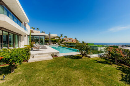 24f8e4a6f41a81d9ddf04e31dbd97bfc - 40