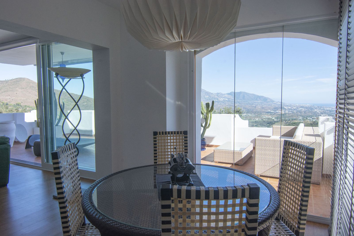 25cb36be3d406a555de7d356c364addd - 11