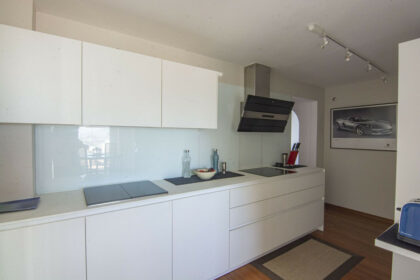 25cb36be3d406a555de7d356c364addd - 13