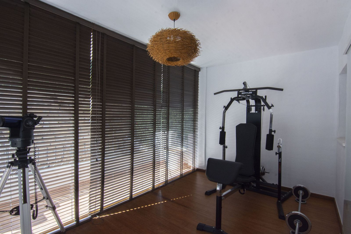 25cb36be3d406a555de7d356c364addd - 19