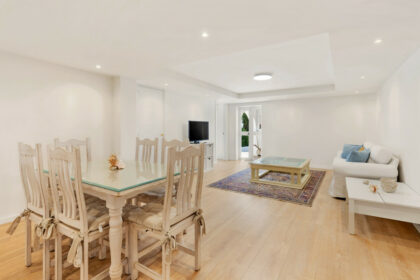 25cfc639ae09bb86fd9ce3018229fb46 - 26