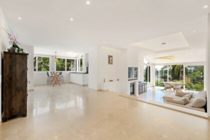 25cfc639ae09bb86fd9ce3018229fb46 - 9