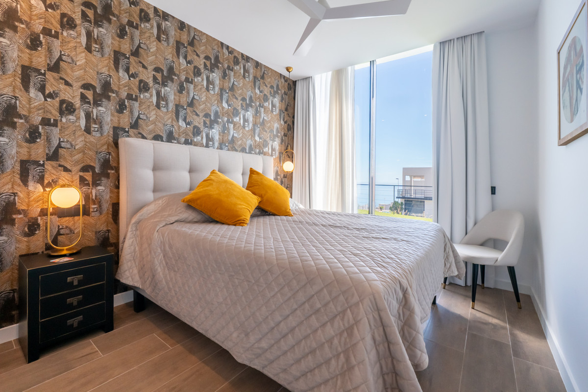 25d20fb93ca76fa527192945a76f7c41 - 19