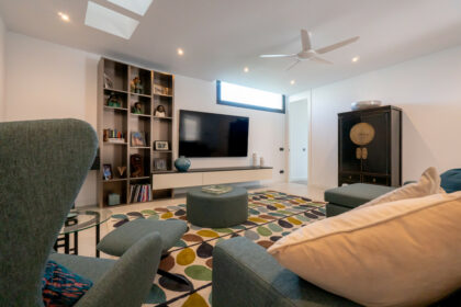 25d20fb93ca76fa527192945a76f7c41 - 22