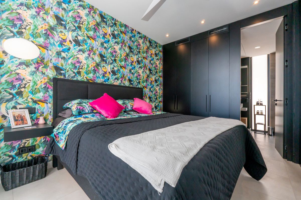 25d20fb93ca76fa527192945a76f7c41 - 28