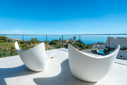 25d20fb93ca76fa527192945a76f7c41 - 3