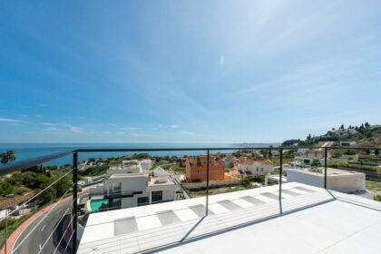 25d20fb93ca76fa527192945a76f7c41 - 45