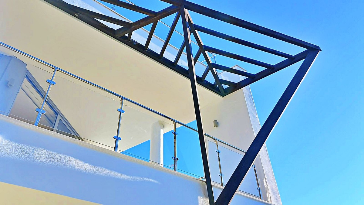 26872e3985fc6f09c3cb18274429f8a2 - 18