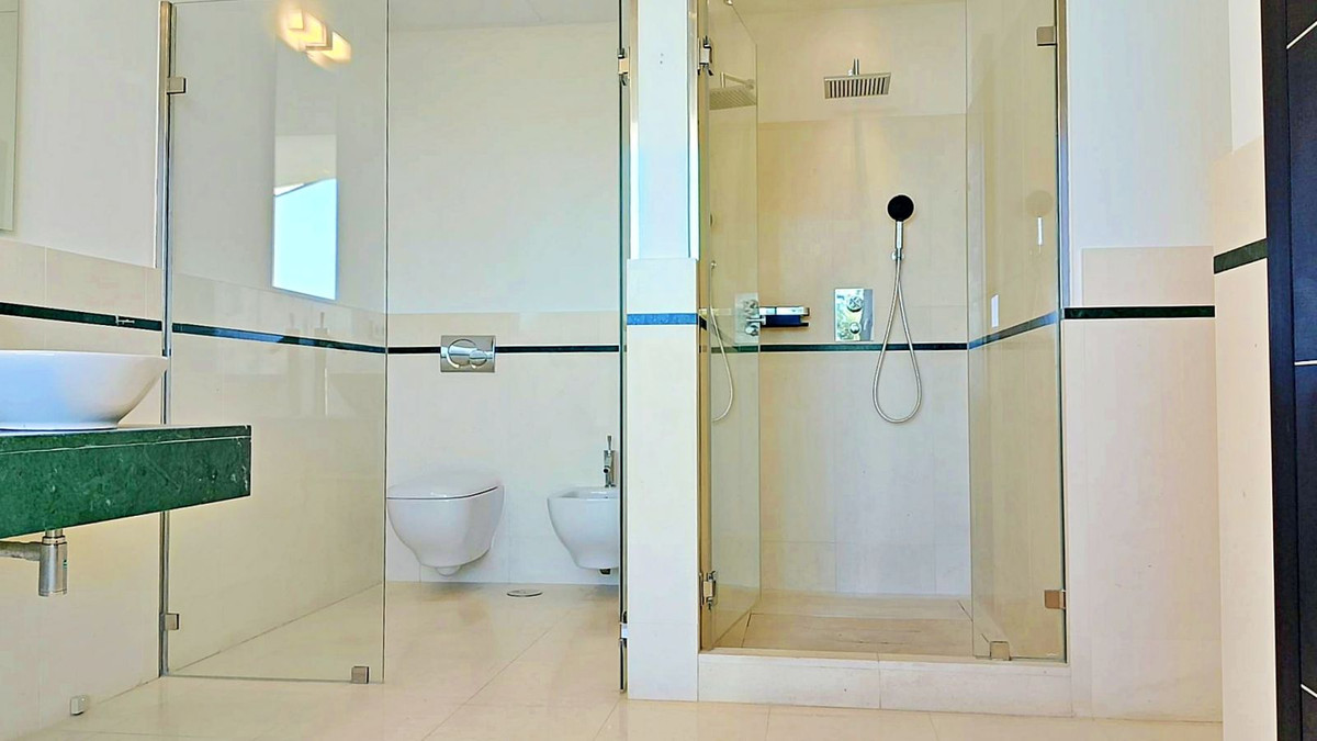 26872e3985fc6f09c3cb18274429f8a2 - 22