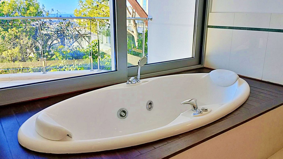 26872e3985fc6f09c3cb18274429f8a2 - 25