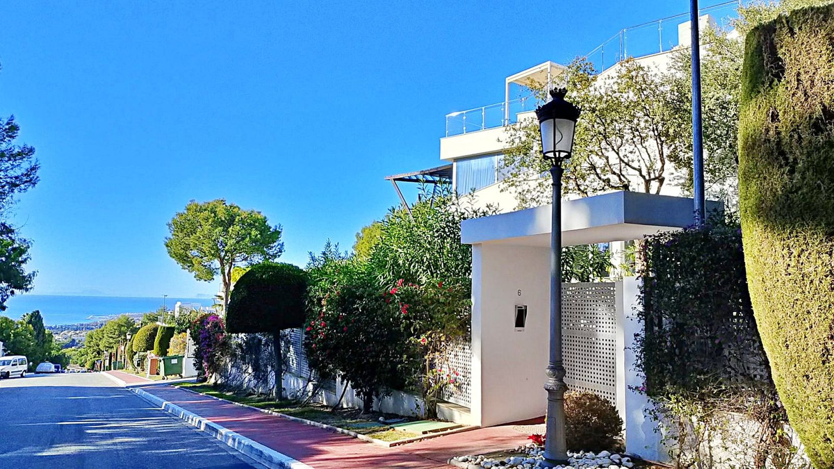 26872e3985fc6f09c3cb18274429f8a2 - 35