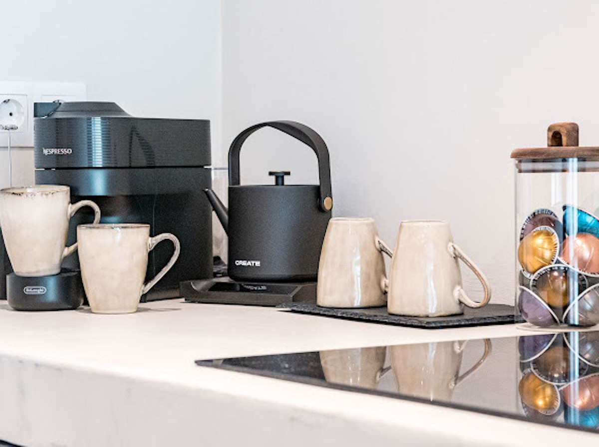 27e3cc0e8677232f0137e4ef464259dc - 13