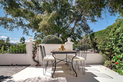 27e3cc0e8677232f0137e4ef464259dc - 26