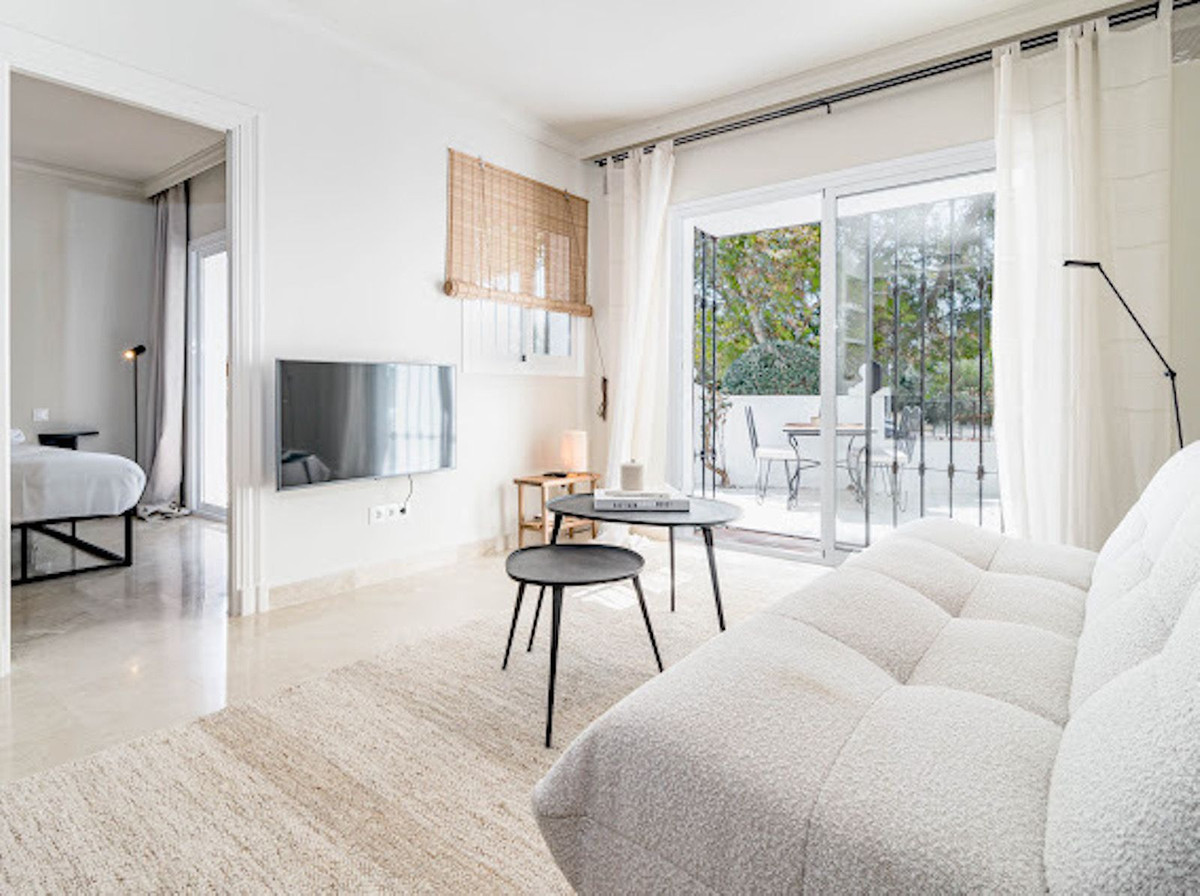 27e3cc0e8677232f0137e4ef464259dc - 4