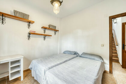 2879f8f599d099a0dabc51fc09266061 - 27