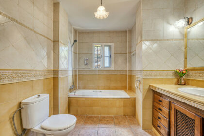 2879f8f599d099a0dabc51fc09266061 - 31