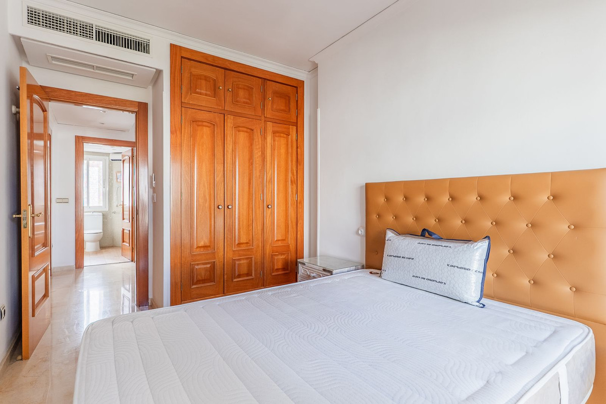 288663fa9c43241494c0bdb9ffe95e3a - 20