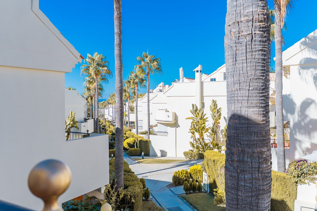 288663fa9c43241494c0bdb9ffe95e3a - 22