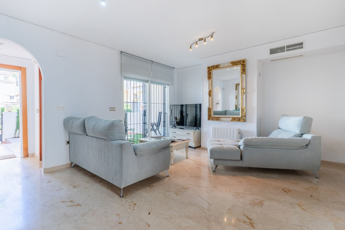 288663fa9c43241494c0bdb9ffe95e3a - 4