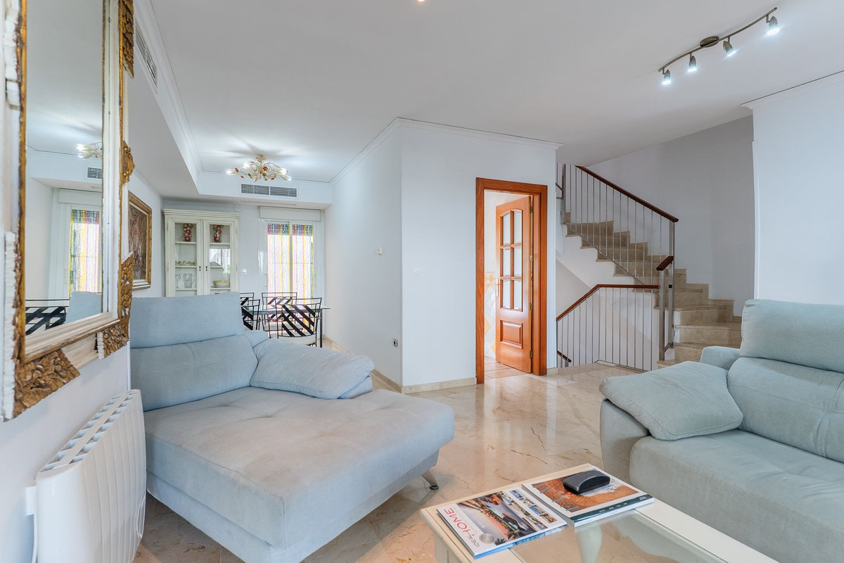 288663fa9c43241494c0bdb9ffe95e3a - 5