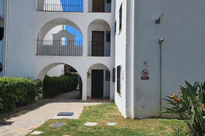 28a56ddd741049fae65544d8b7c68435 - 10